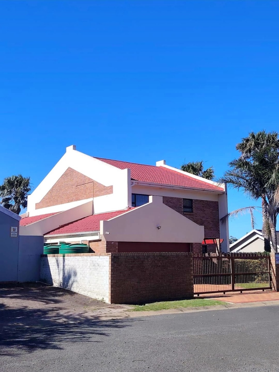 3 Bedroom Property for Sale in Beacon Bay Eastern Cape